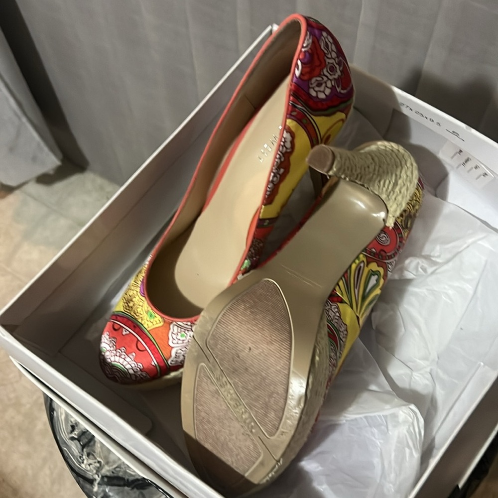 Never worn - Picture 3 of 4